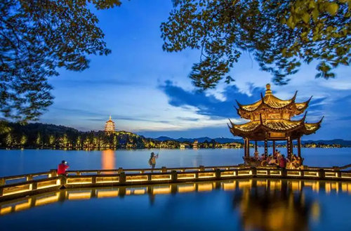 五一郊游去哪里？配图